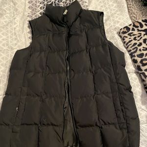 Women’s black Lands End Vest